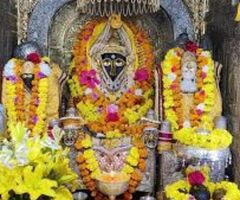 Listen to Divine Baglamukhi Aarti | Maa Baglamukhi Aarti Lyrics & Chanting Guide - 3