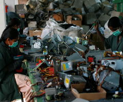 Benefits of Availing Electronic Recycling Services