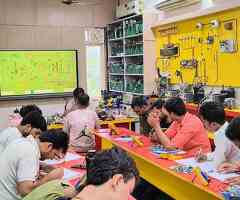 Multitech Institute | AC PCB Repairing Course in Delhi | 8800485390