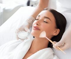 Best Chemical Peel London – Achieve Radiant & Youthful Skin